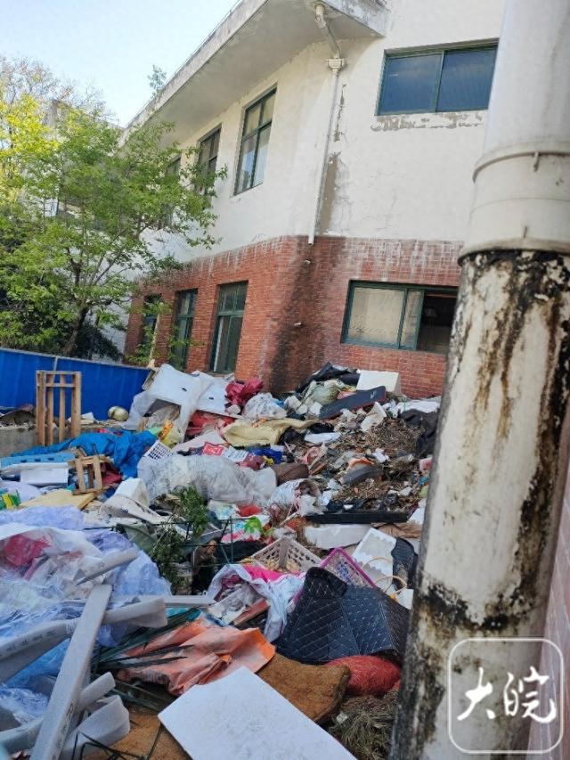 kaiyun官网入口车位锁地锁图片车位锁